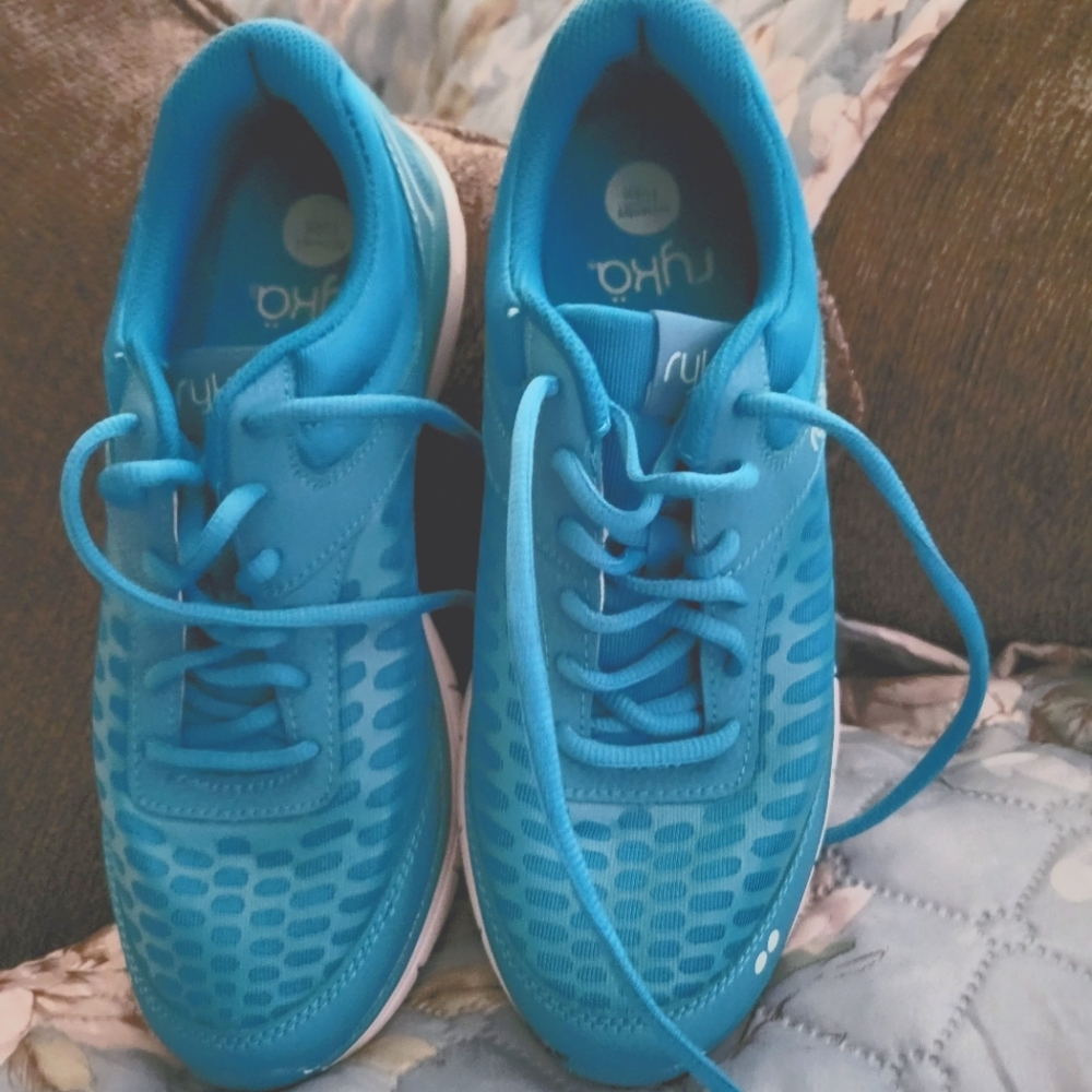Sneakers by Ryka, size 9